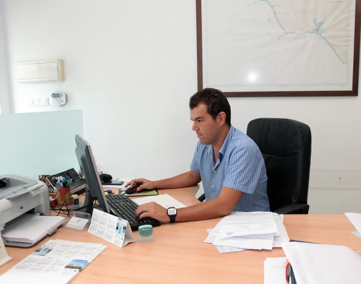 Asesoría Rafael Fernández - Servicios Fiscales